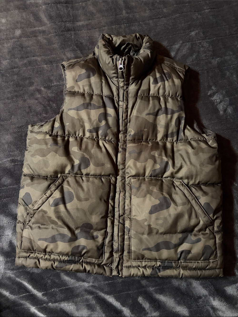 Old Navy Boy’s Olive Camo Quilted Vest
